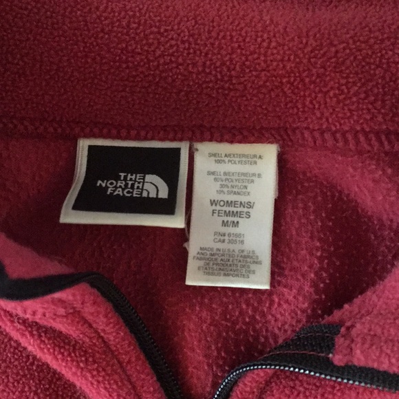 Women’s Northface 1/4 zip size med - Picture 2 of 4